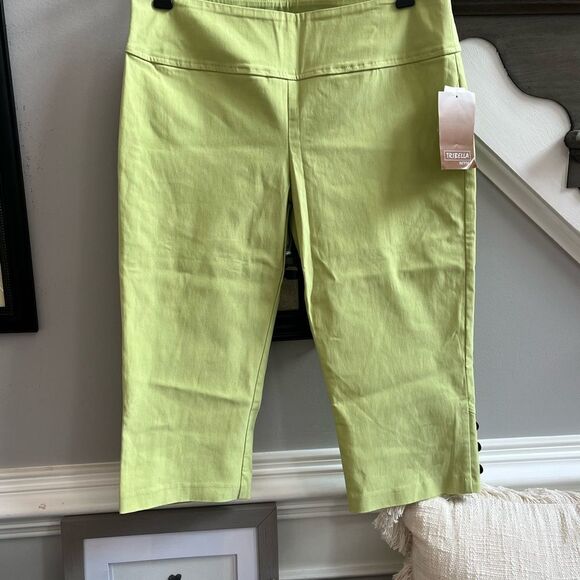 Tribella Sport Lime Green Stretch Capri Button Cuff Pants sz 12P NWT - Picture 1 of 5